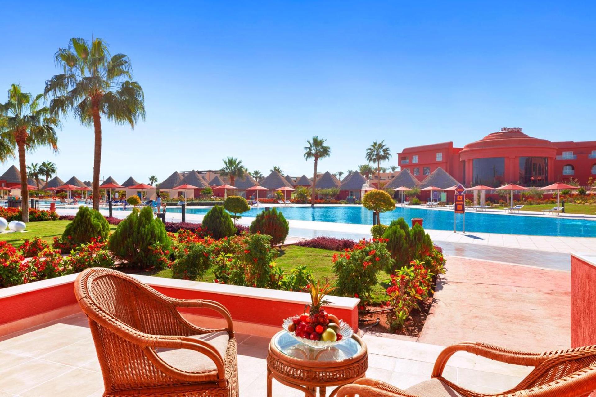 Deluxe Bungalow with Pool View,1606559751:JPEG